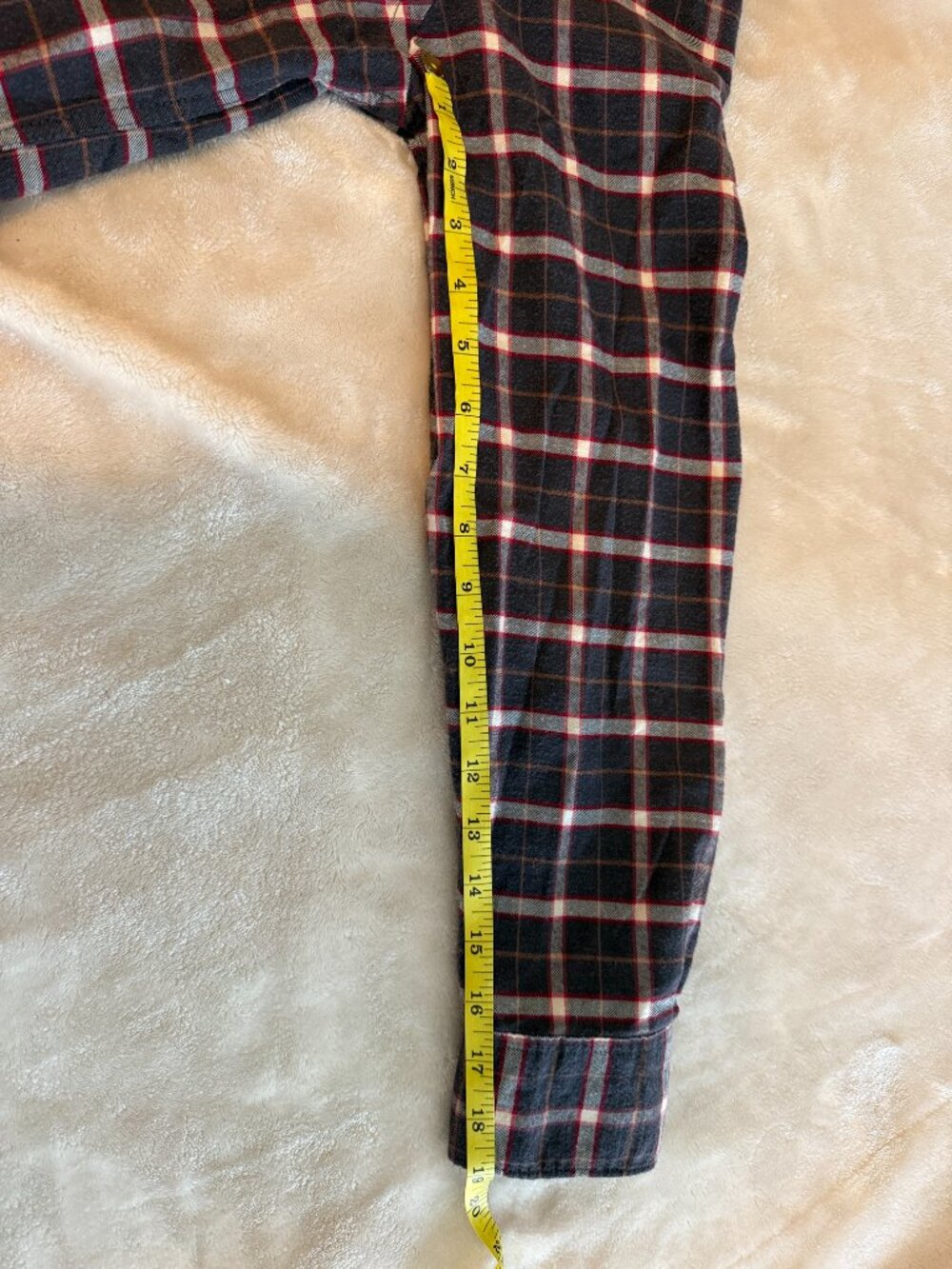 Todd Snyder One Pocket Flannel Shirt Red Black Plaid Buttoned Collar Small - Picture 7 of 15